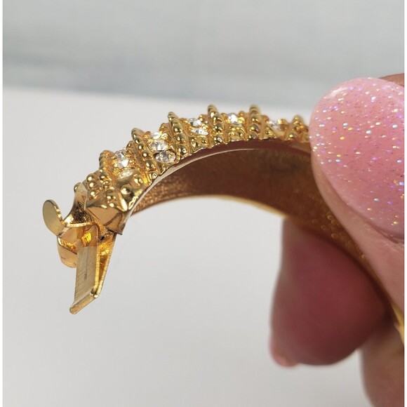 Vintage 80 Signed Joan Rivers Rhinestone Hinged Clamper Wide Bangle Bracelet 6.5 - Picture 15 of 16
